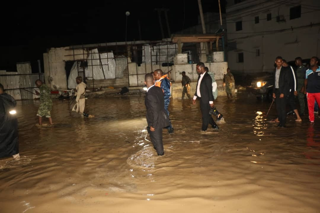 Mayor of Mogadishu calls to stand up for helping rain affected people