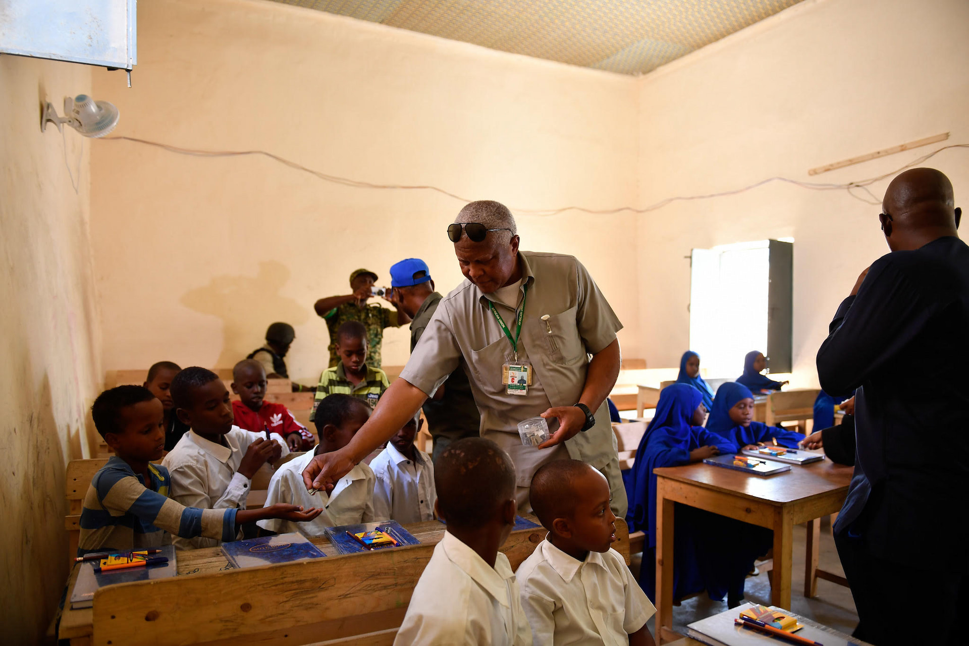 AMISOM donates scholastic materials to Dr Qamar Primary School in Mogadishu