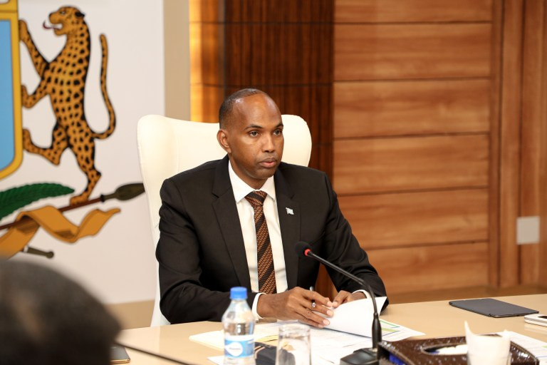 Prime Minister Kheyre allocates funds and medical equipment to all regional states