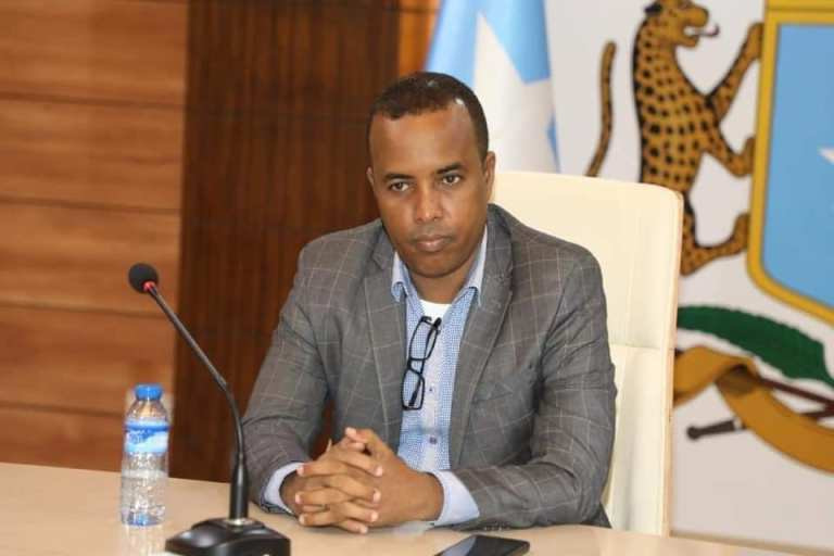 The Acting PM temporarily appoints the permanent secretary of the prime minister's office
