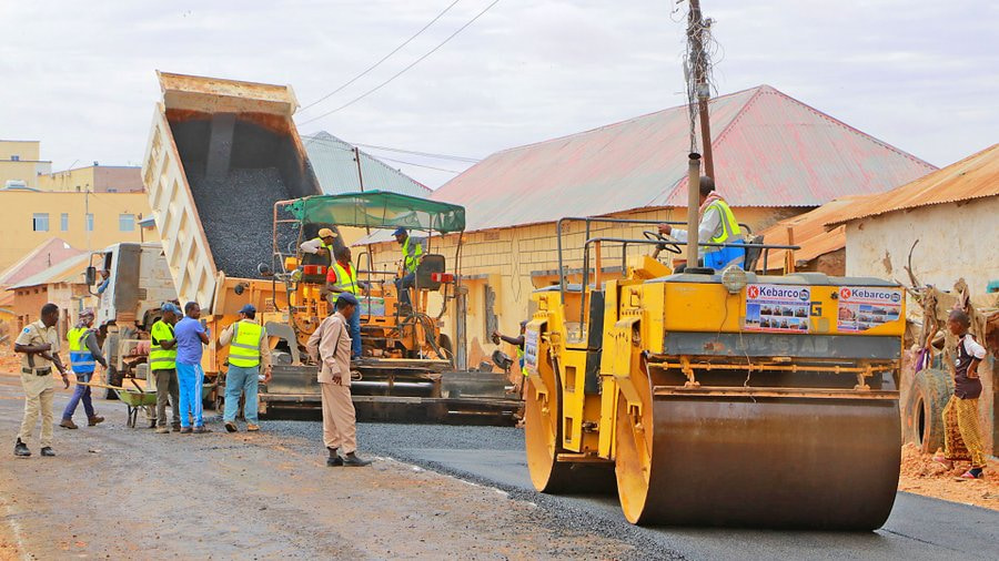 Puntland, Galmudug States launch road construction project in Galkayo town