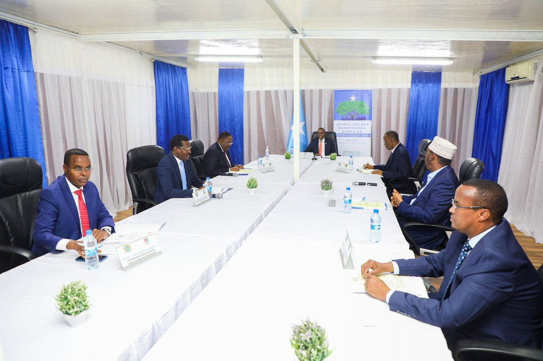The Somali Prime Minister opens, chairs National Consultative meeting
