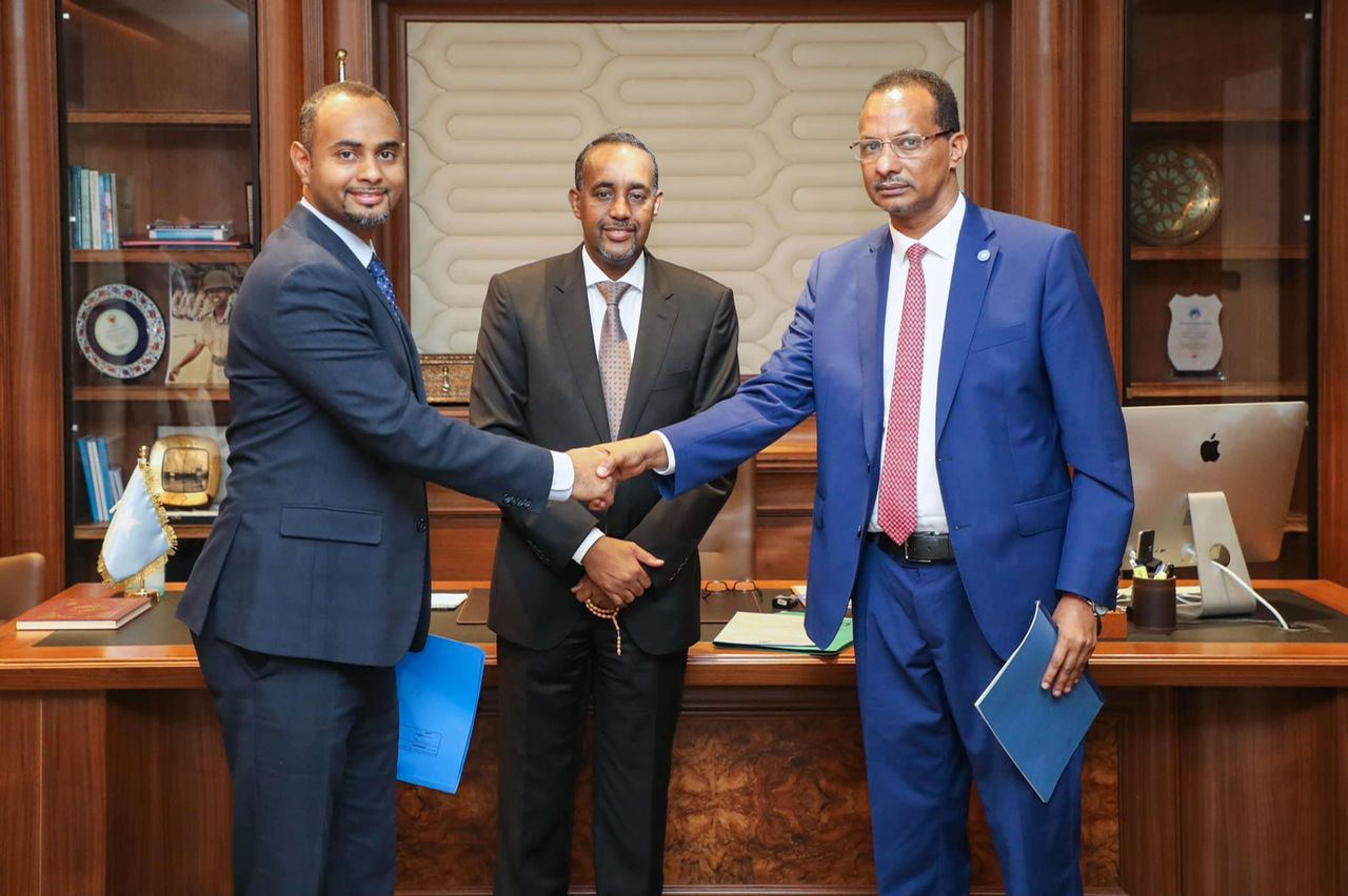 PM Roble chairs a transfer of position ceremony
