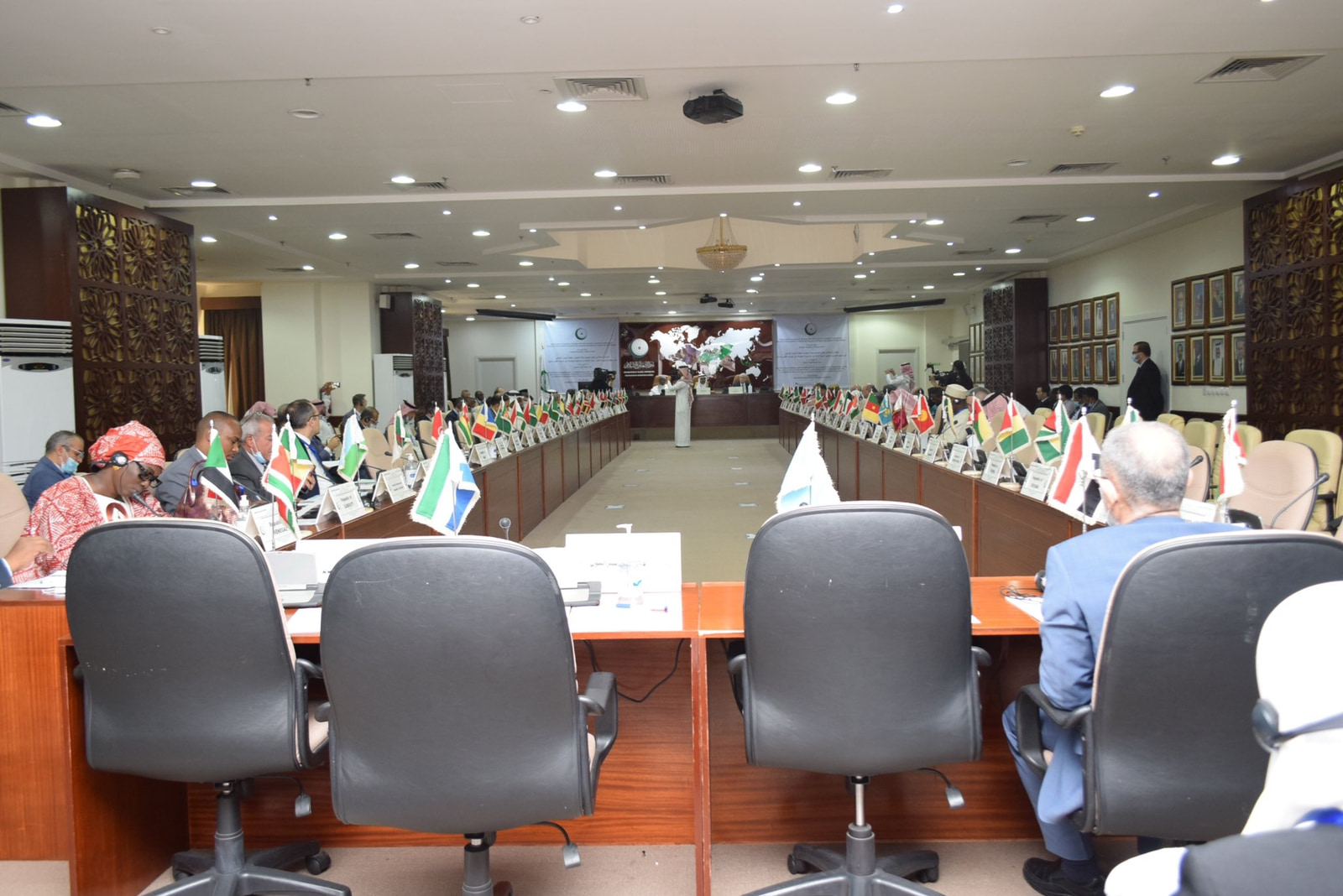 OIC Executive Committee condemns Israeli attacks on Al-Aqsa, calls for mobilizing efforts to protect Al-Quds