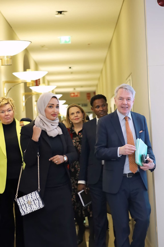 Somali Minister of Environment meets Finish Foreign Minister