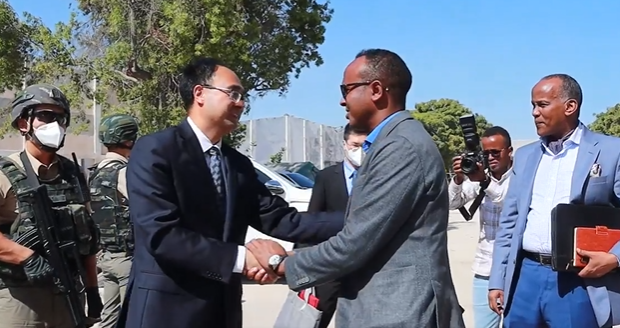 Somalia's National Disaster Management Agency received food donations from China