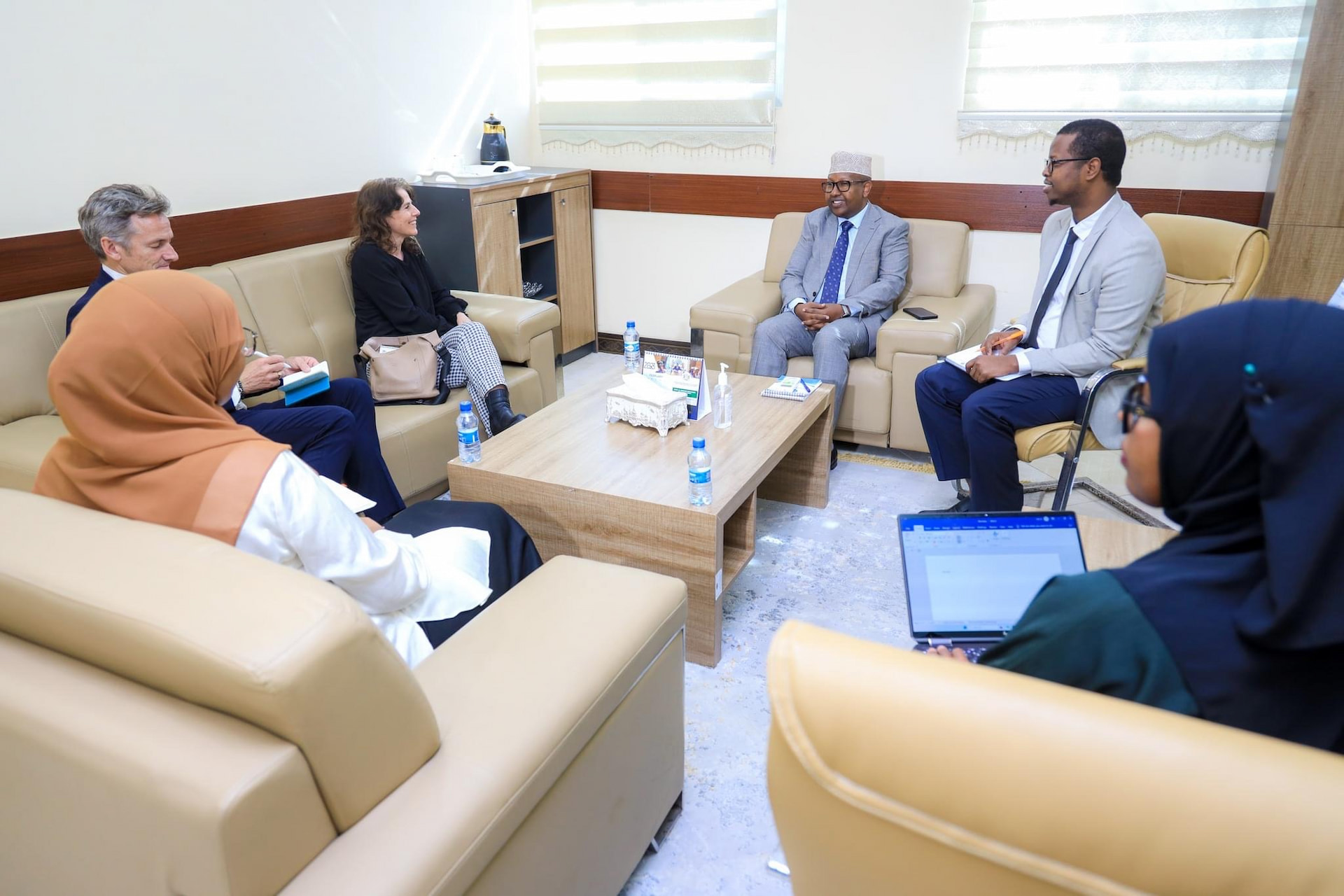 Minister of Interior receives Norwegian representative to Somalia