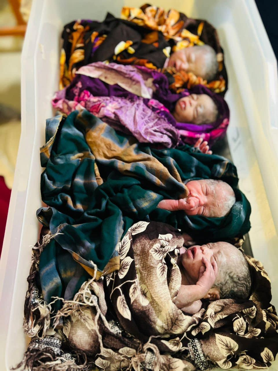 Somali woman gives birth to four babies at once in Mogadishu hospital