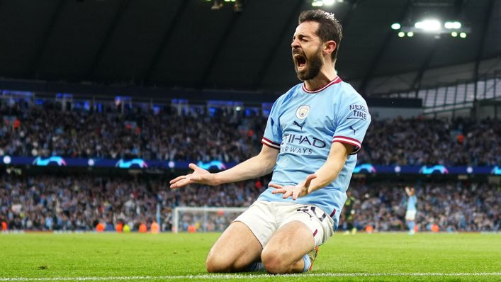 Manchester City keeps their treble dream alive