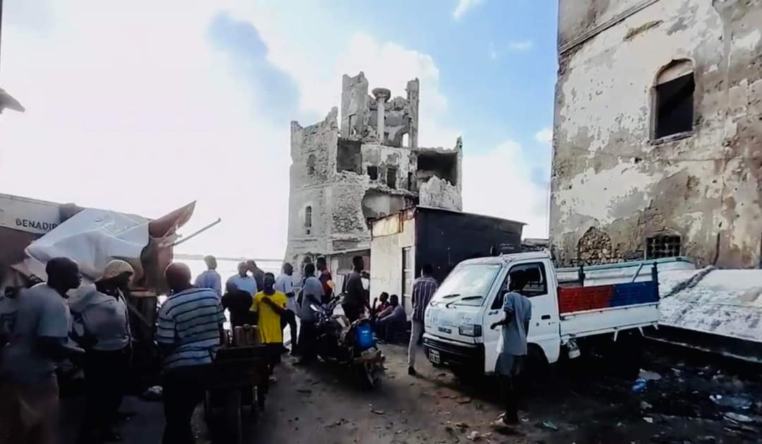 Four children die after an old building collapses in Shangani district
