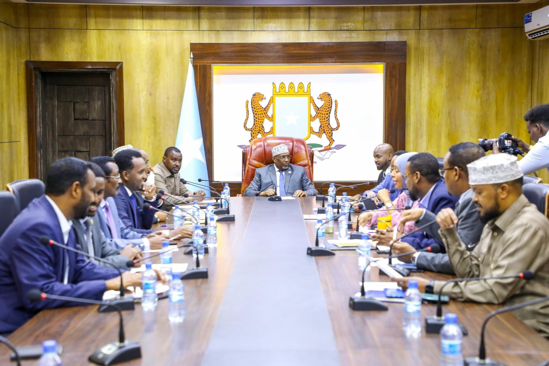 Speaker of the Parliament chairs the Standing Committee meeting