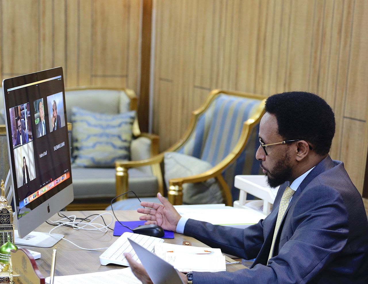 Minister of Finance meets senior IMF official digitally