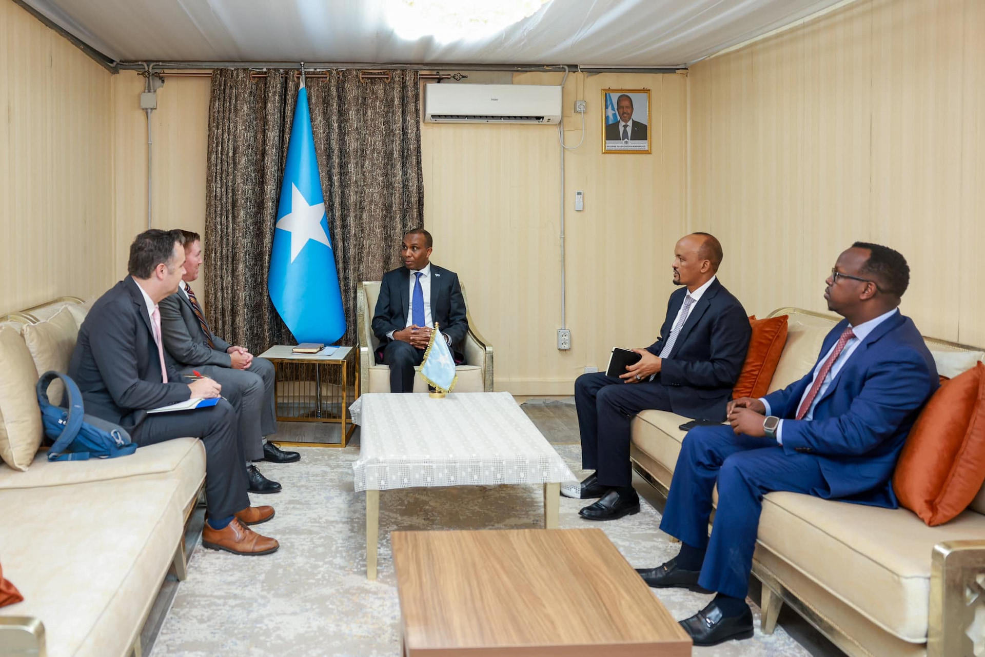 Somalia, US discuss second phase preparations of the fight againts Al-Shabaab