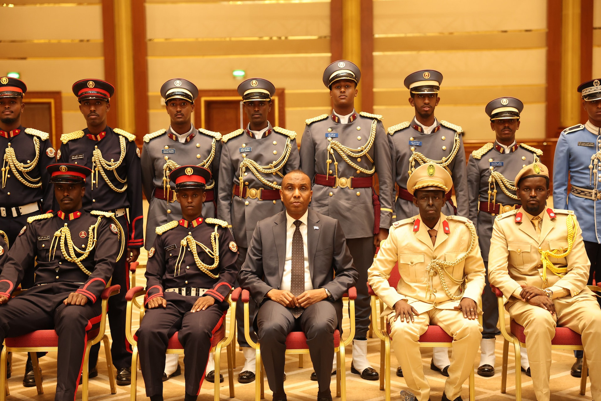 Prime Minister Hamza meets SNA officers training in Qatar