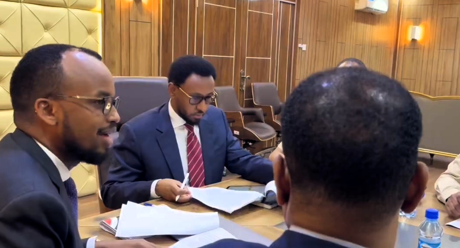 Finance Minister, Somali Police Commissioner discuss security sector financing and reform