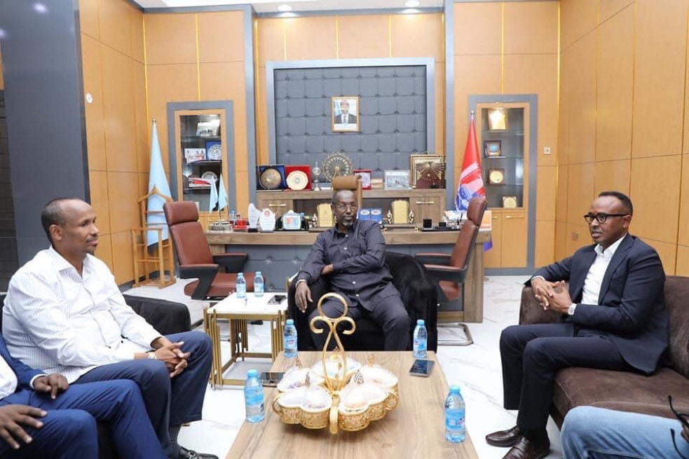 Commissioner of SoDMA meets the Mayor of Mogadishu