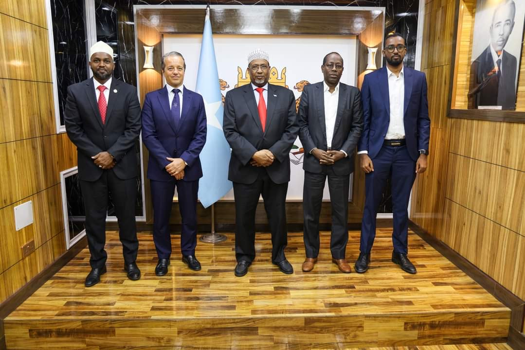Speaker of the Parliament receives the new Italian Ambassador to Somalia