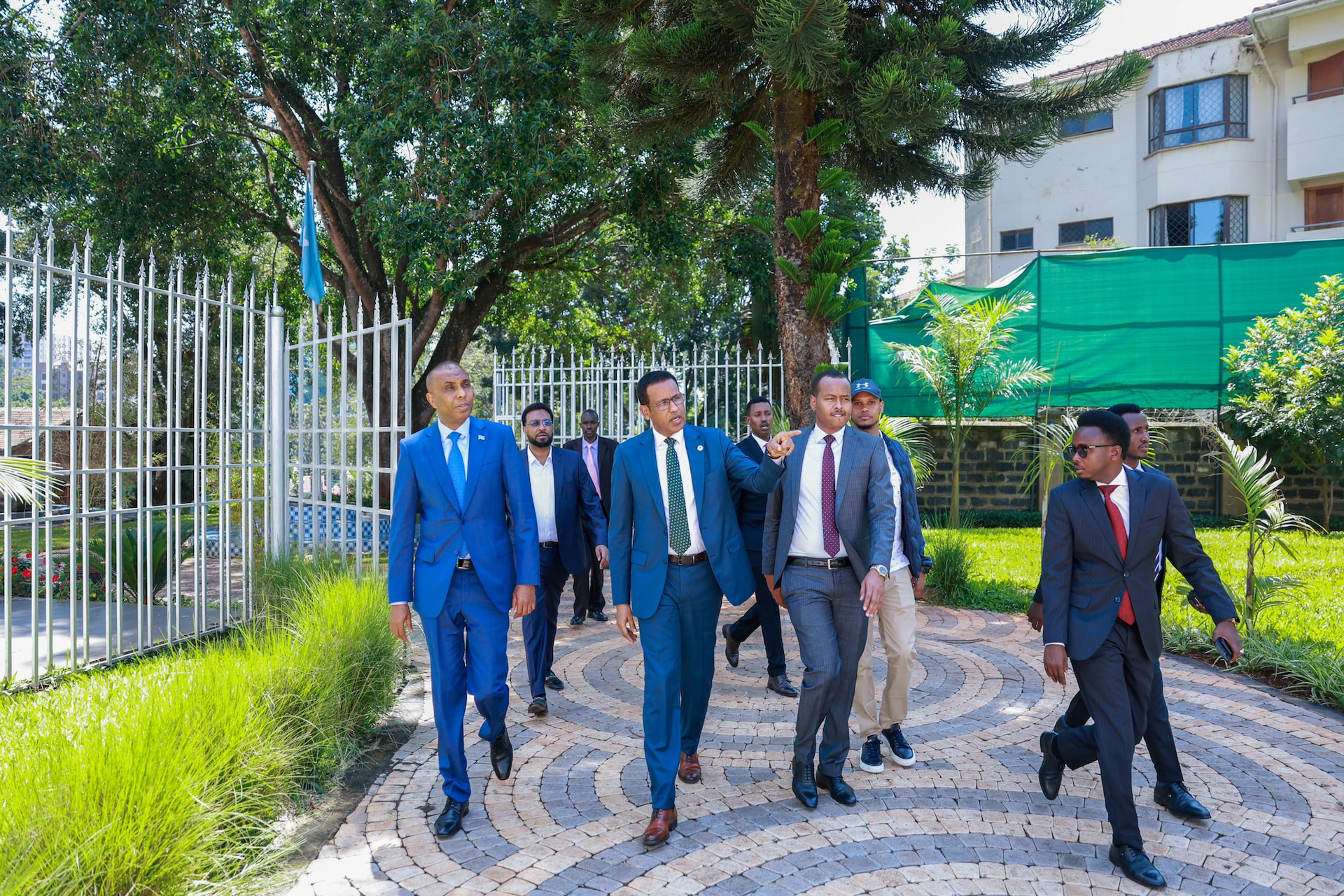 Prime Minister Hamza visits Somali Embassy in Kenya