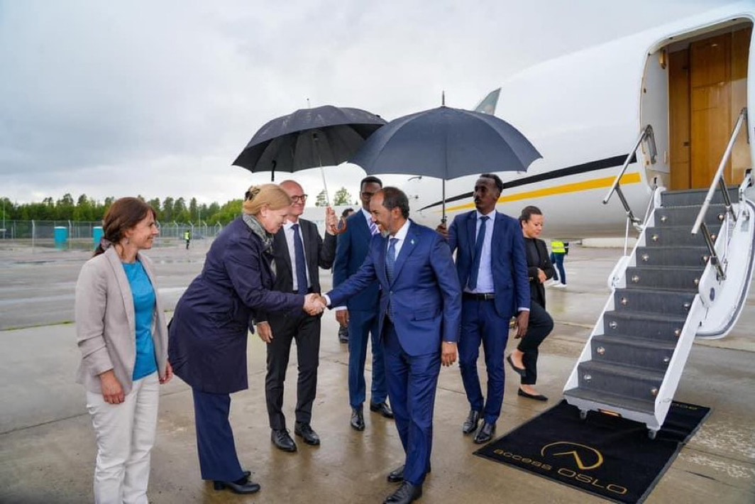 Somali President arrives in Norway, receives warm welcome
