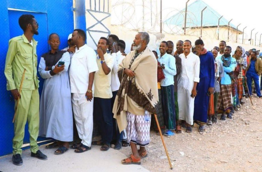 Voters in districts of Puntland come out to cast their ballots