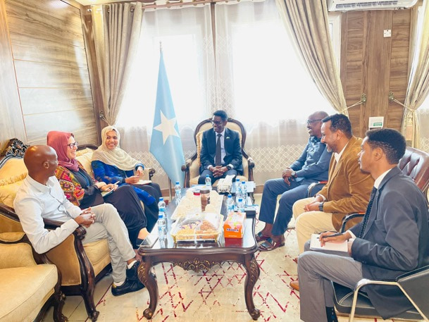 Minister of Security hosts the representative of UNICEF in Somalia