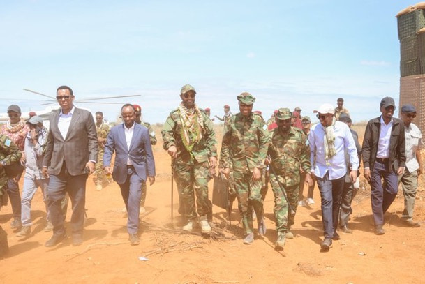 Prime Minister Barre commends the Somali National Army over their victory at Bula-Haji