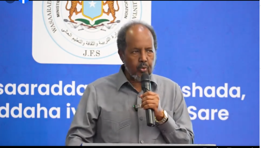 President Hassan Sheikh Mohamud Honors Security Officers and Education Workers for Successful National Exams