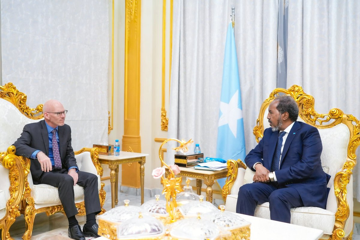 President Hassan receives James Swan, discuss UNSOM's Transition