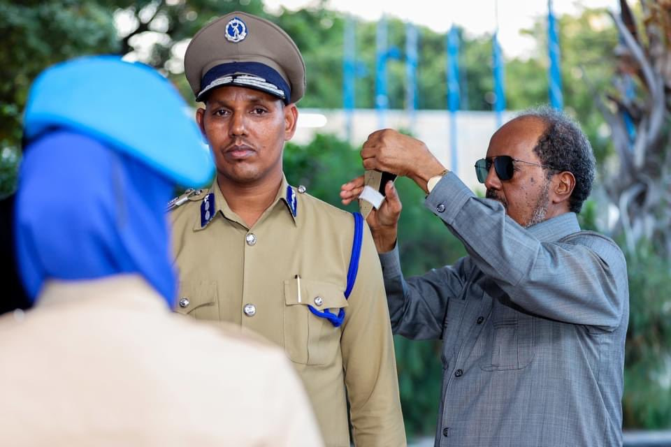 President Hassan Sheikh Promotes Police Commissioner to Major General