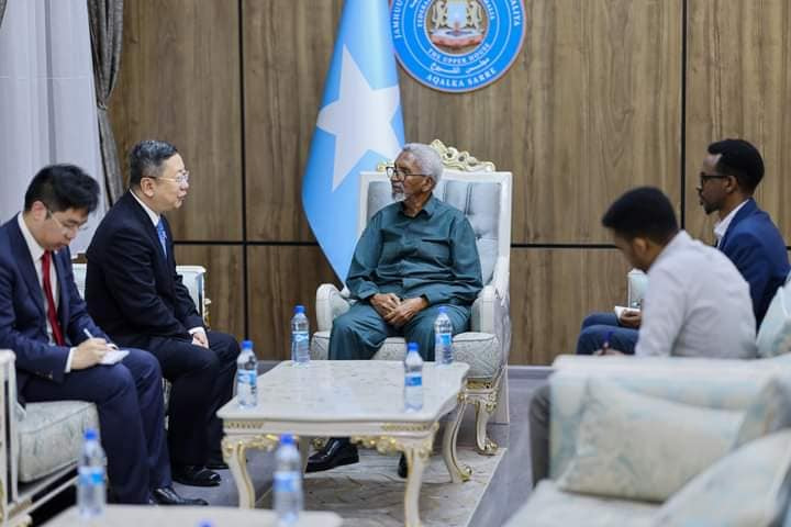 Speaker of the Upper House Welcomes Chinese Ambassador to Somalia