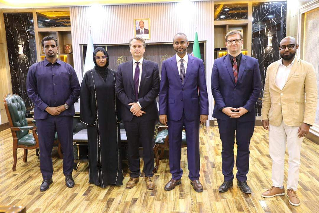 Defence Minister receives German Special Envoy to the Horn of Africa