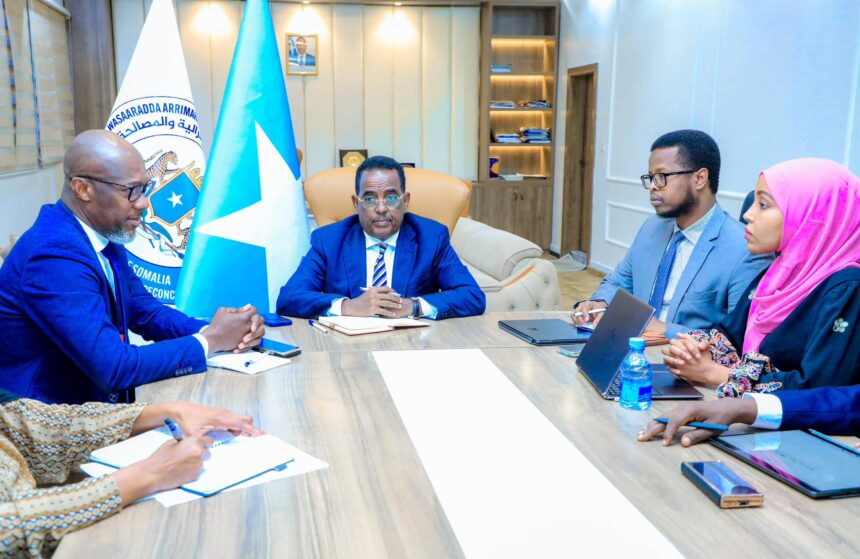 Minister Ali Yusuf Ali-Xoosh Meets with UNHCR Special Representative to Address Refugee and IDP Issues