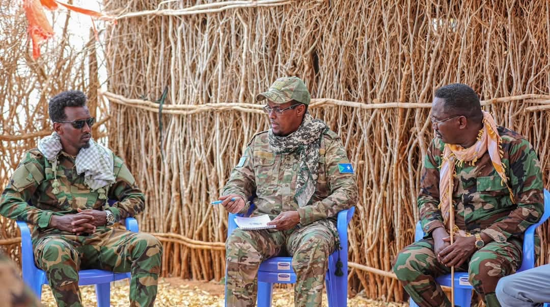 President of Somalia's Hirshabelle State visits SNA frontline base in the Middle Shabelle region