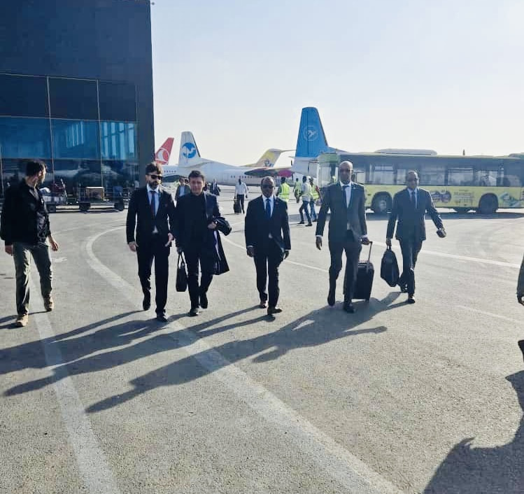 State Minister of Foreign Affairs welcomes a delegation from Azerbaijan