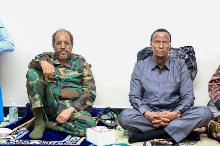 President Hassan Sheikh Mohamud Hosts Iftar in Adale Town with Military and Political Leaders