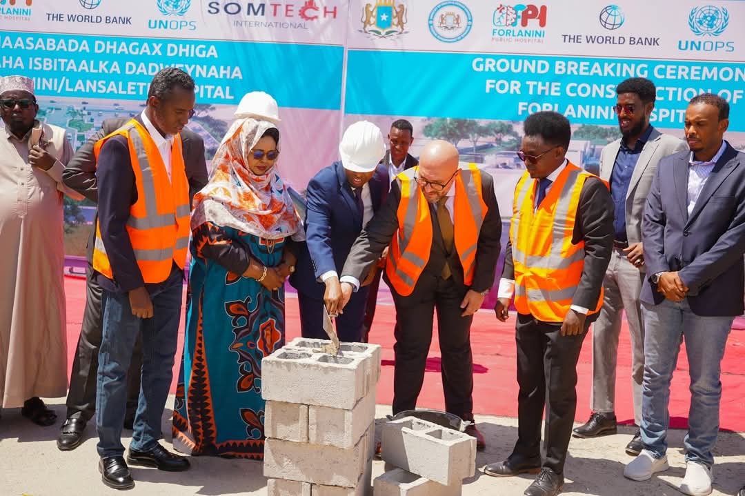 Health Minister Lays Foundation Stone for New Emergency Unit at Forlanini Hospital in Mogadishu