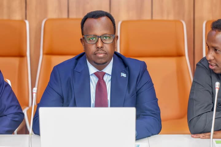 Prime Minister Hamza Abdi Barre Embarks on Peace and Unity Mission to Las Anod