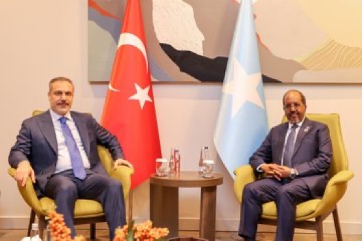 President Hassan meets Türkiye’s Foreign Minister on the sidelines of the Antalya Diplomacy Forum