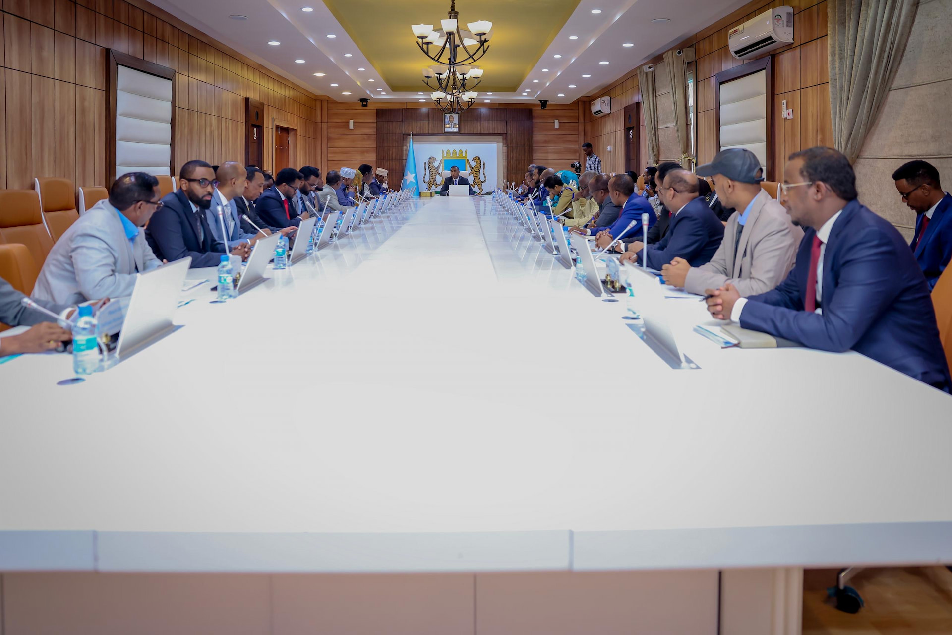 PM Hamza Calls for Mandatory Integration of National ID in Service Delivery
