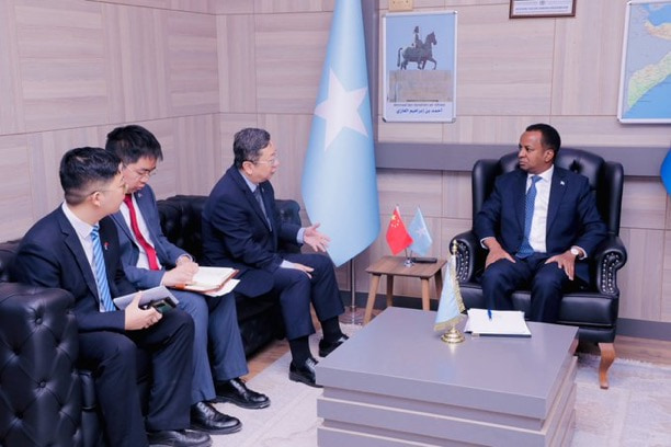 Foreign Affairs Minister receives Chinese Ambassador in Mogadishu