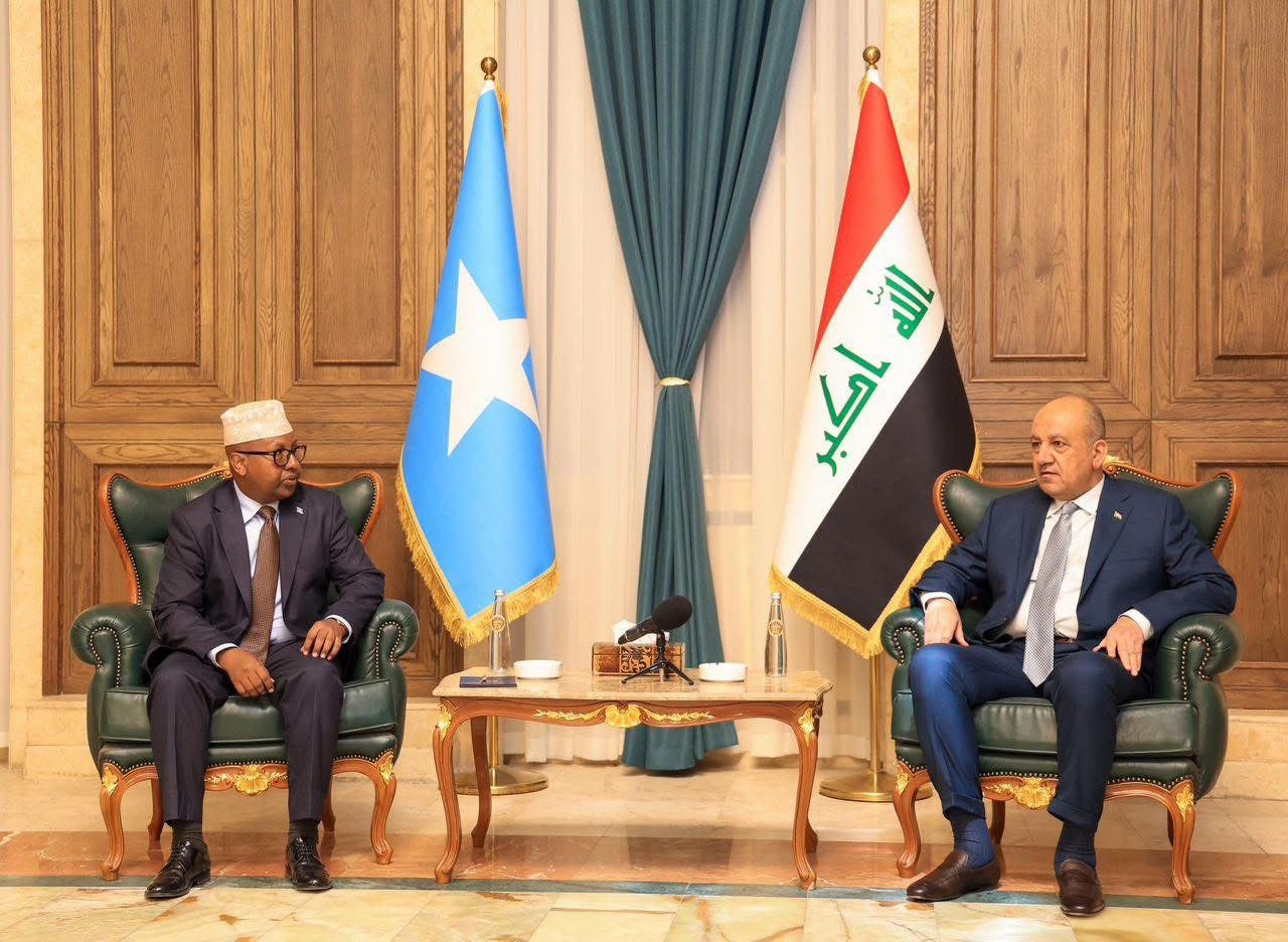 Defence Minister Meets Iraqi Counterpart to Strengthen Security Cooperation
