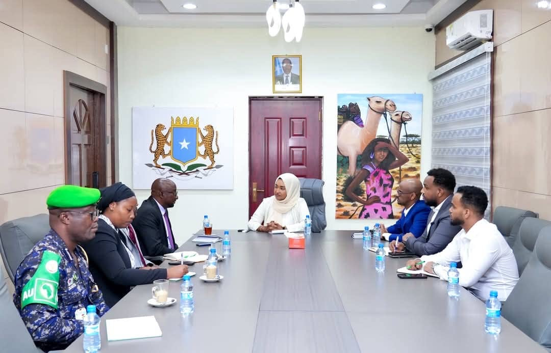 Minister of Family Holds Key Meeting with AU Special Representative’s Delegation in Mogadishu