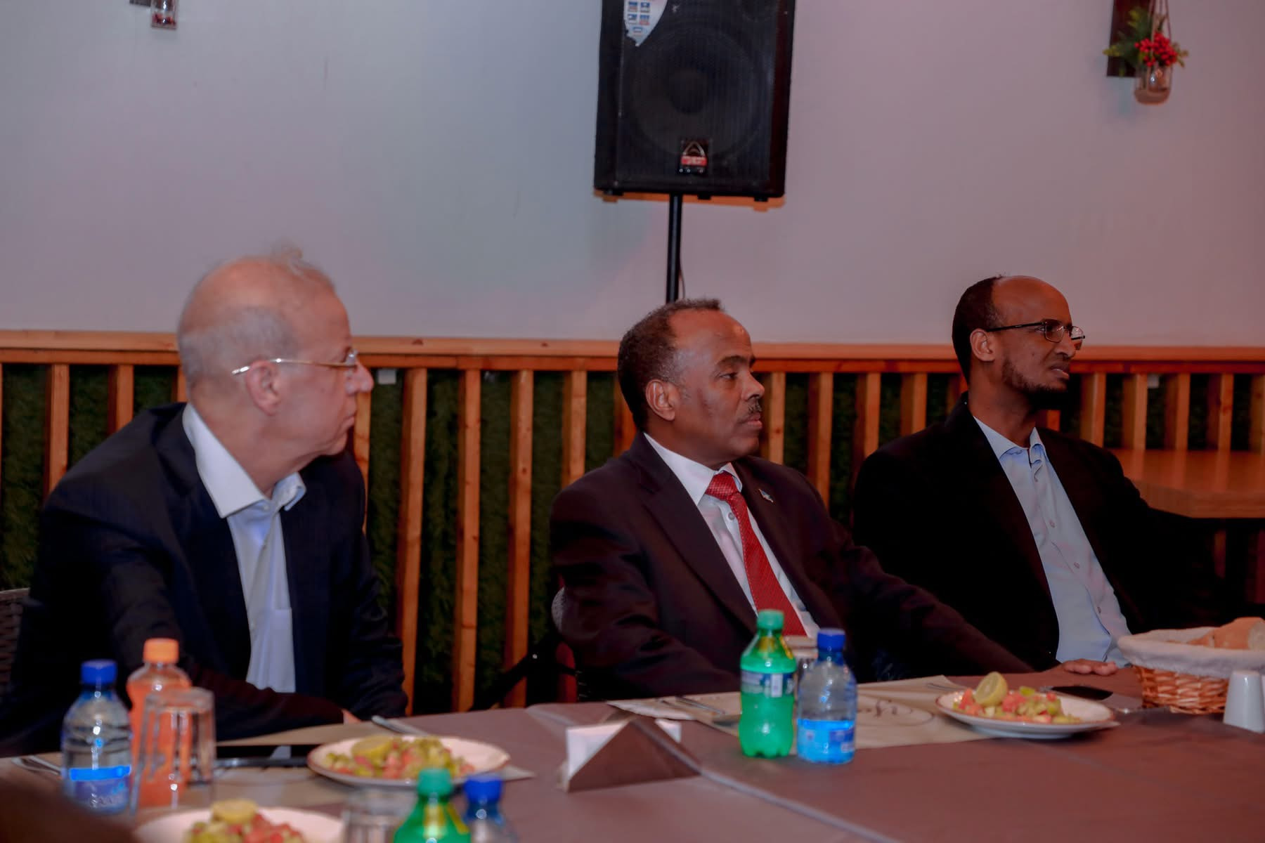 State Minister for Foreign Affairs Hosts Dinner for Eight New Ambassadors