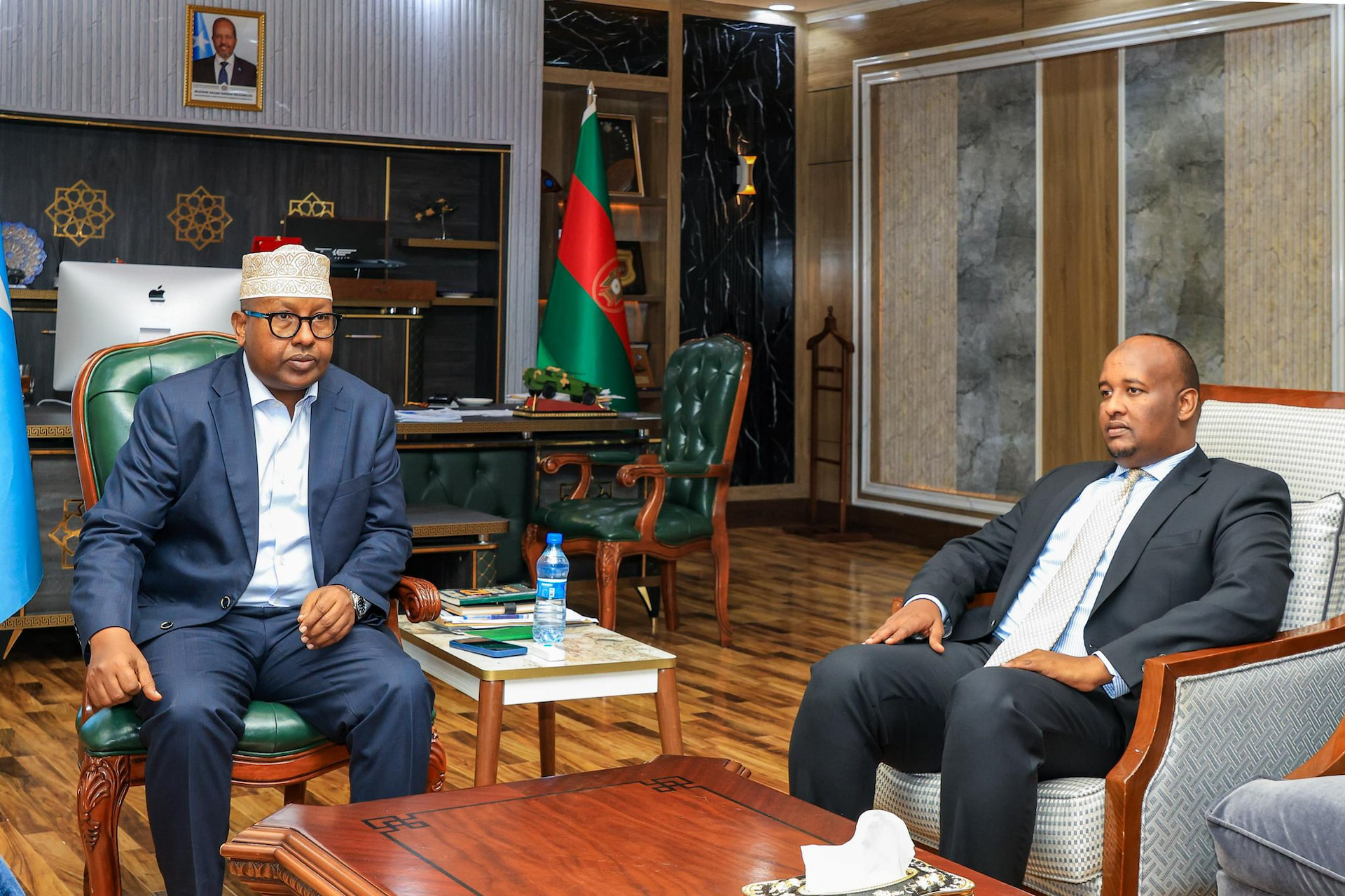 Defence Minister meets Upper House Chairman for Defence and Security
