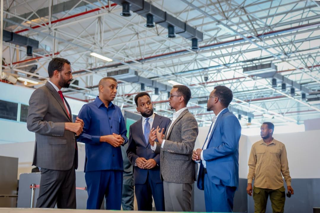Prime Minister Hamza Inspects Aden Adde International Airport Over Service Complaints