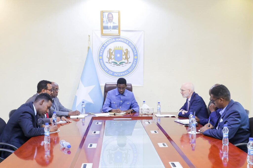Internal Security Minister meets UN Special Representative on strengthening security cooperation