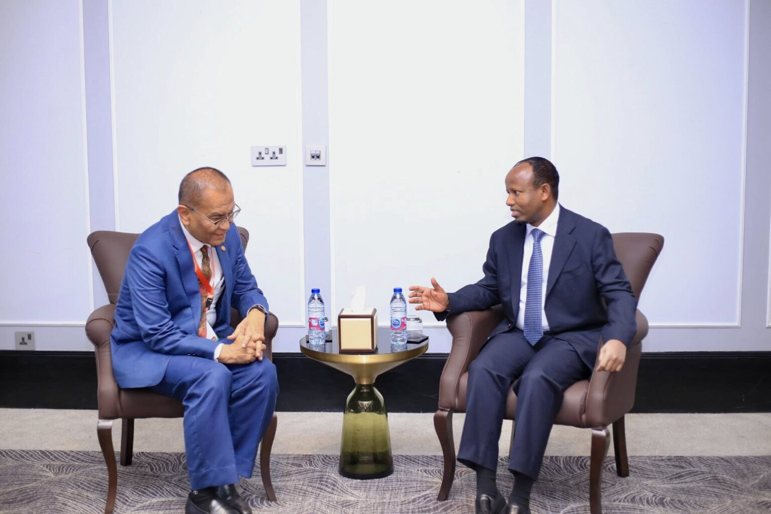 Health Minister Holds Bilateral Meetings with Counterparts from Malaysia and Brunei
