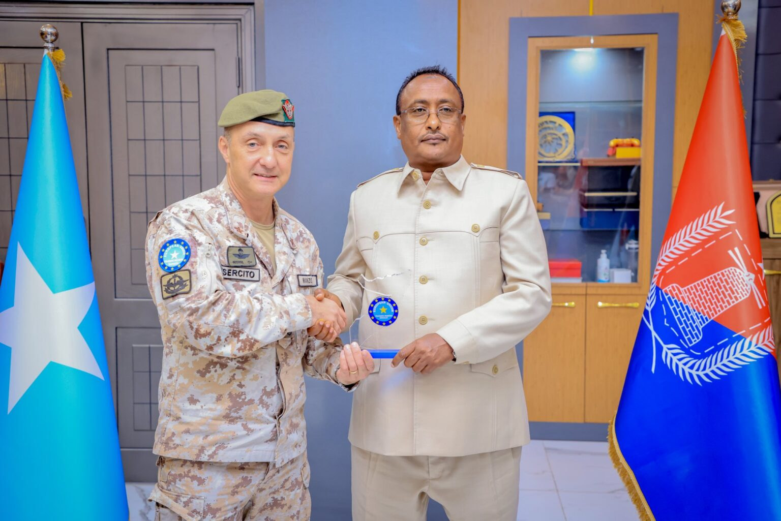 Banadir Governor Meets EU Operation Commander to Strengthen Cooperation on Security and Development