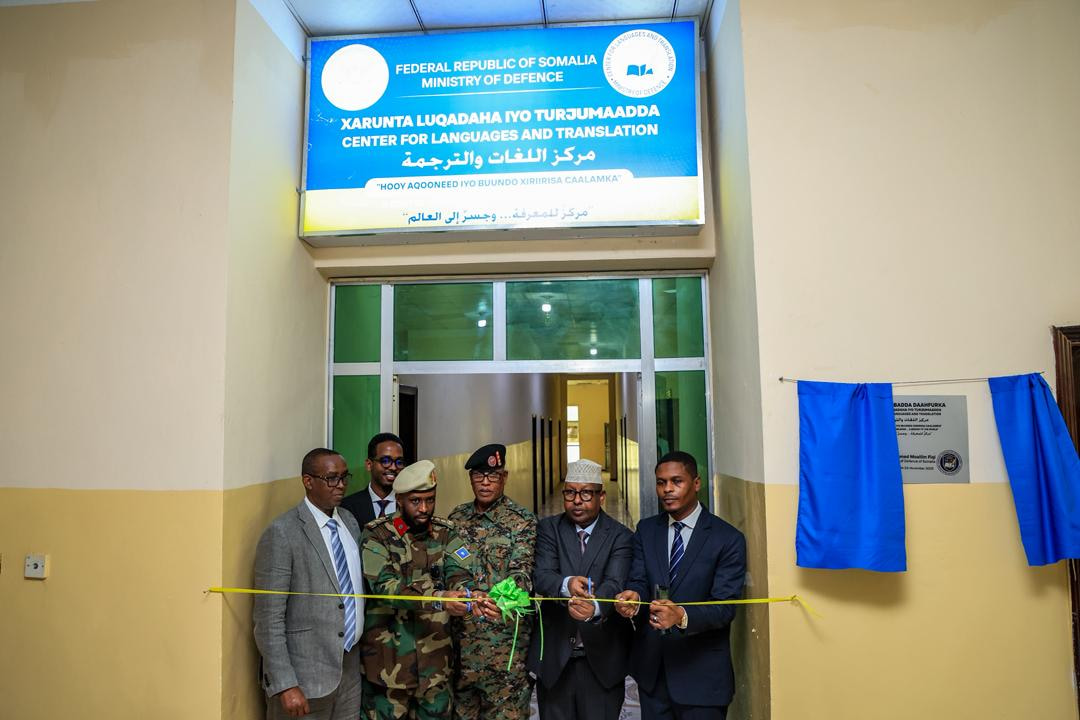 Defence Minister inaugurates newly established Center for Languages and Translation