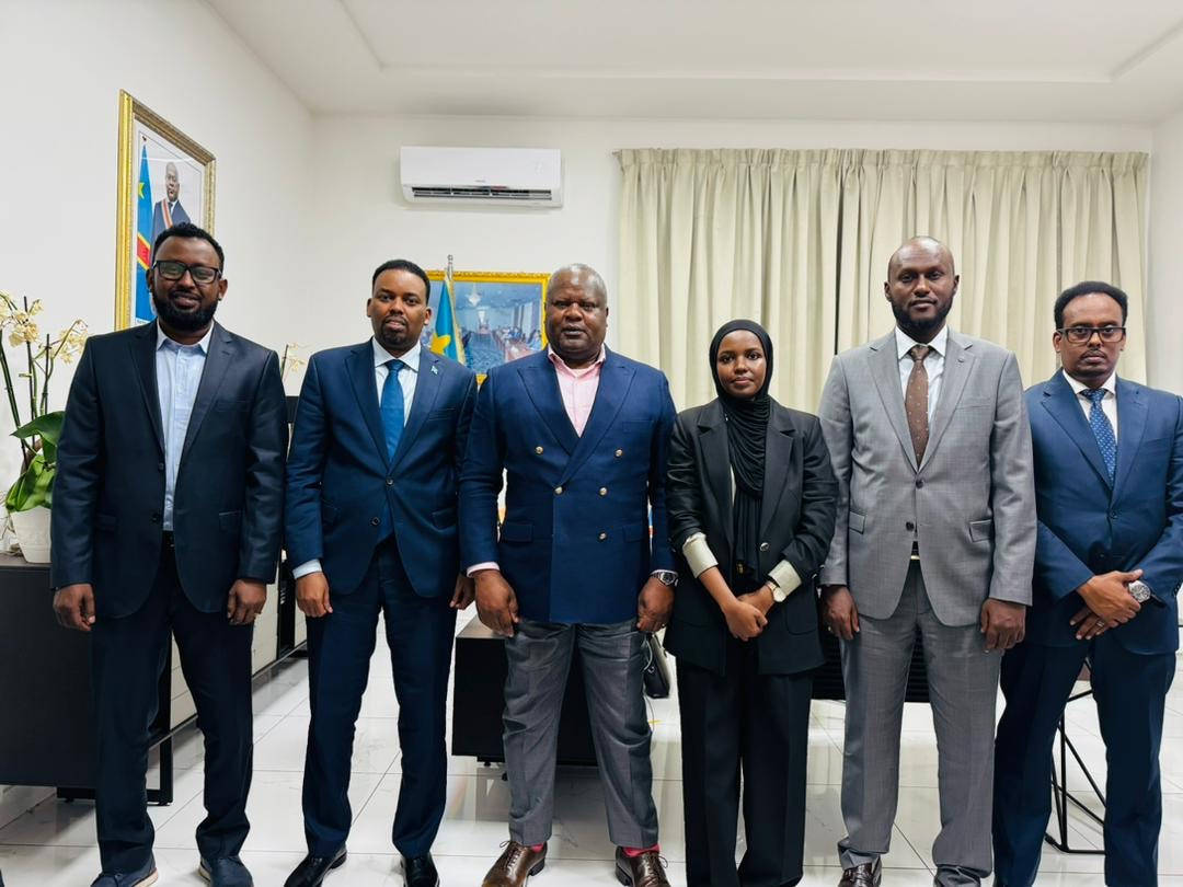 Somalia’s Ambassador to DRC Holds Key Meeting with Congo Migration Agency Chief